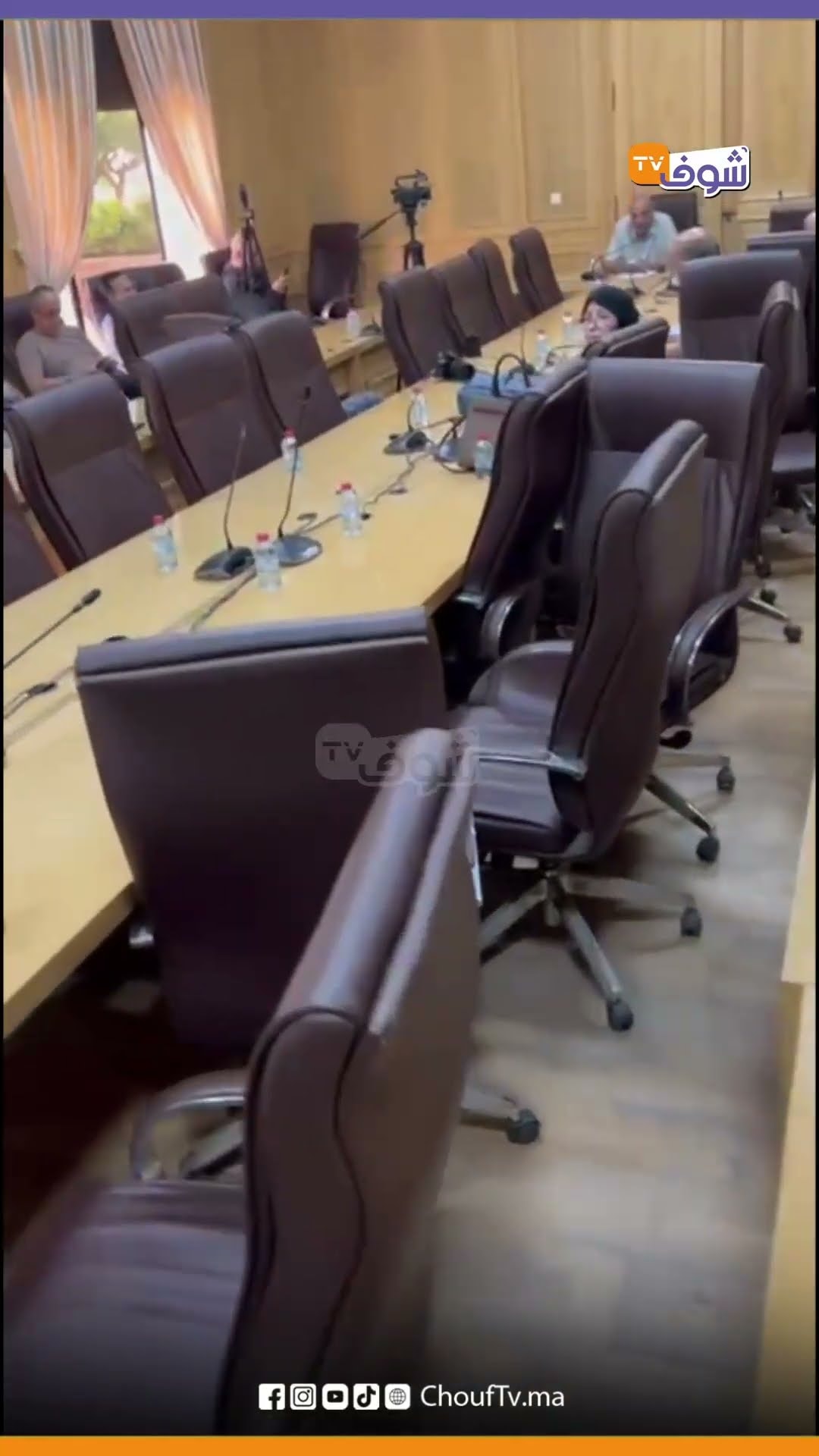 الفوضى تفرغ قاعة دورة مجلس جماعة وجدة